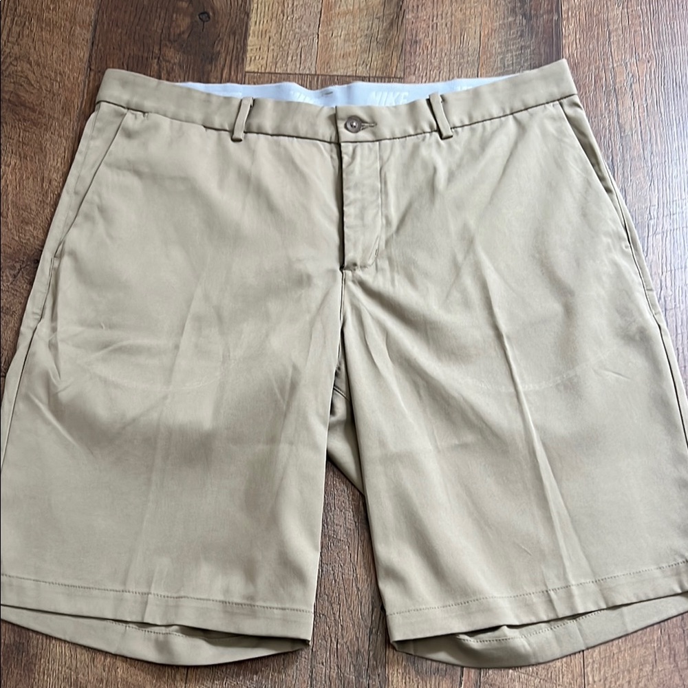 Nike Men's Tan Shorts